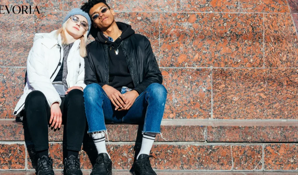 What to Wear With Black Jeans